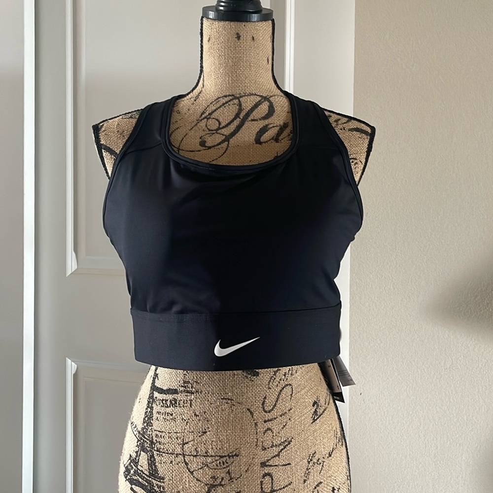 NWT Nike Black Dri-Fit Swoosh Bra. 1X